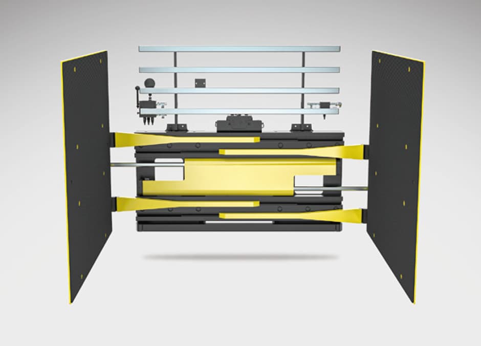 Forklift carton clamp