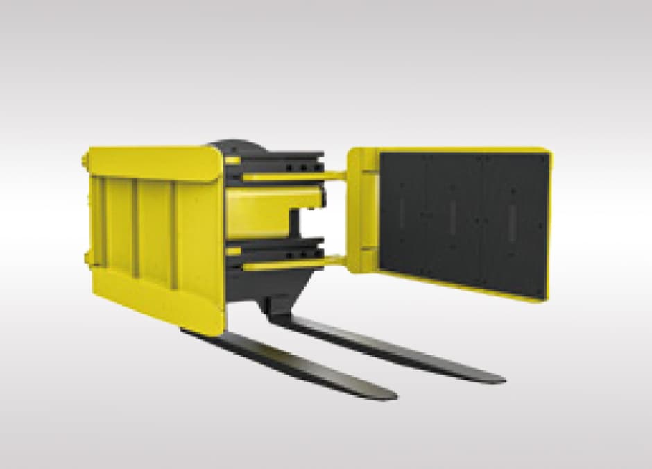 Pallet inverter for swapping damaged pallets