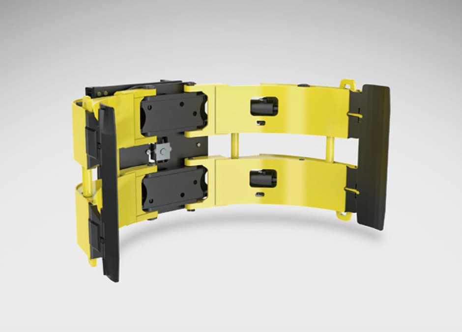 Forklift paper roll clamp